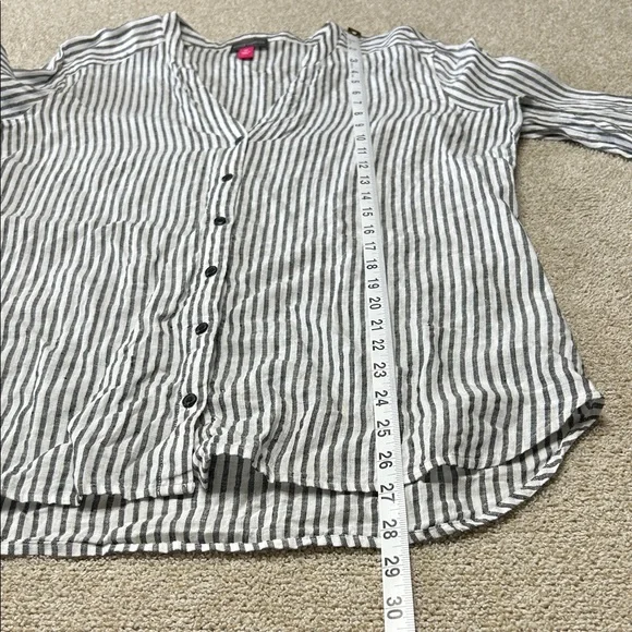 Vince Camuto Black and White Striped Button Down Shirt 3/4 Sleeves 100% Linen - Picture 3 of 7
